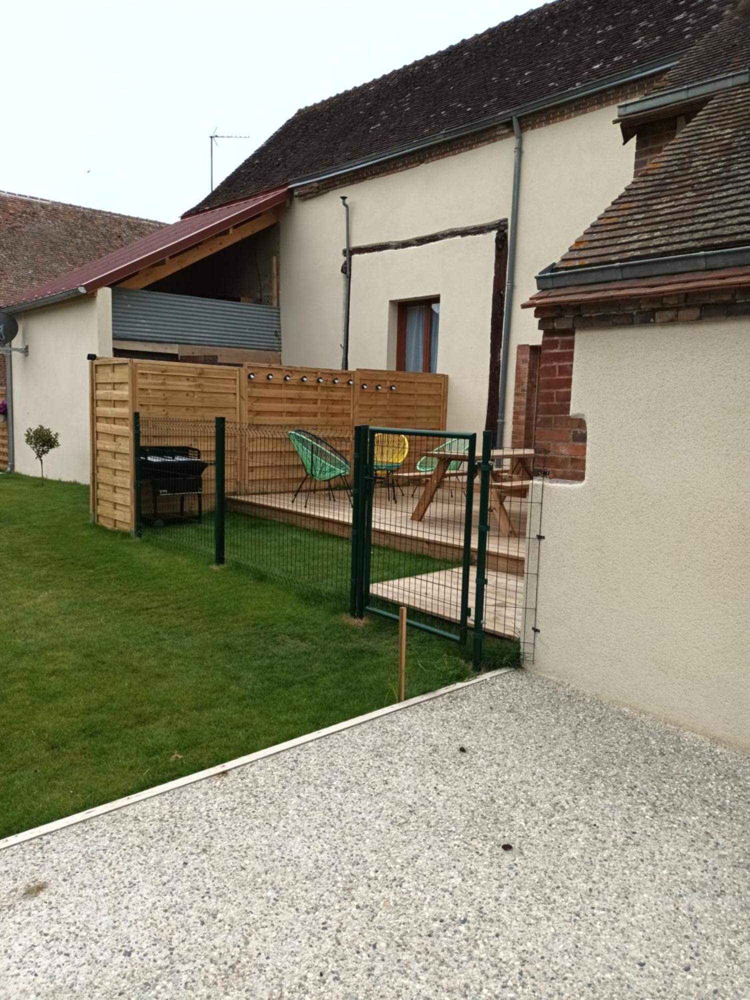 Le Beneze Entre Beauce Et Perche Saint-Hilaire-sur-Yerre